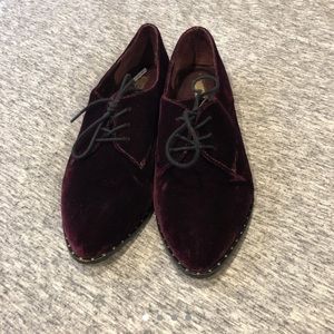 Report Signature Velvet Oxfords